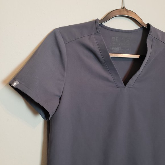 Figs Limited Edition Charcoal Grey Casma Three-Pocket Scrub Top XS - Picture 4 of 10